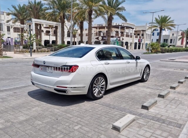 2020 BMW 740