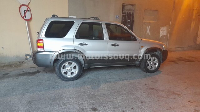2005 فورد إسكيب