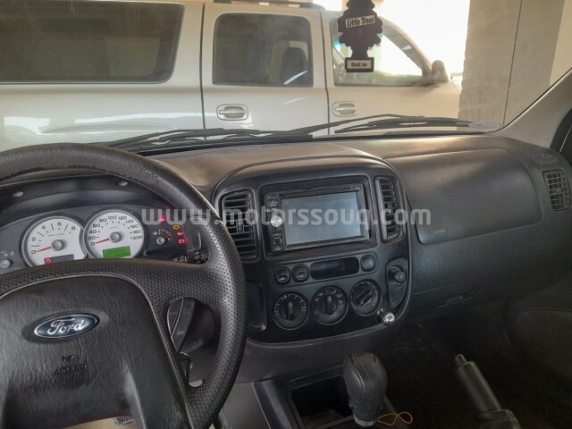 2005 فورد إسكيب