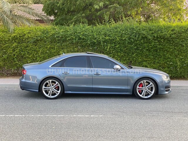2015 Audi S8