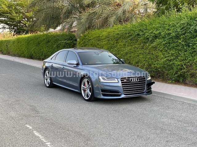 2015 Audi S8
