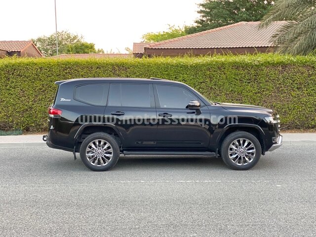 2022 Toyota Land Cruiser