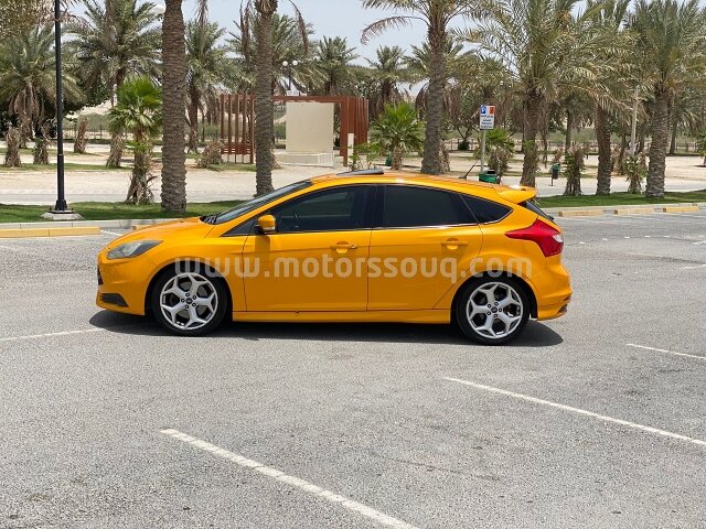 2014 فورد فوكس
