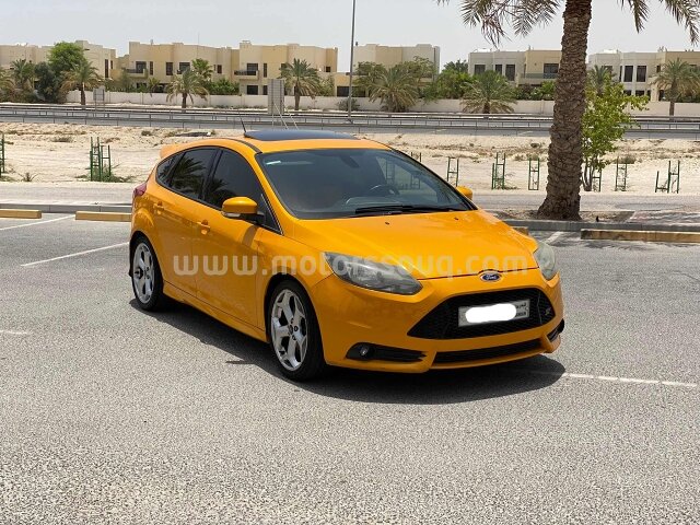 2014 فورد فوكس