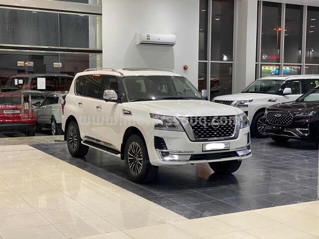 2022 Nissan Patrol