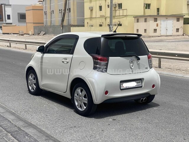 2011 Toyota IQ