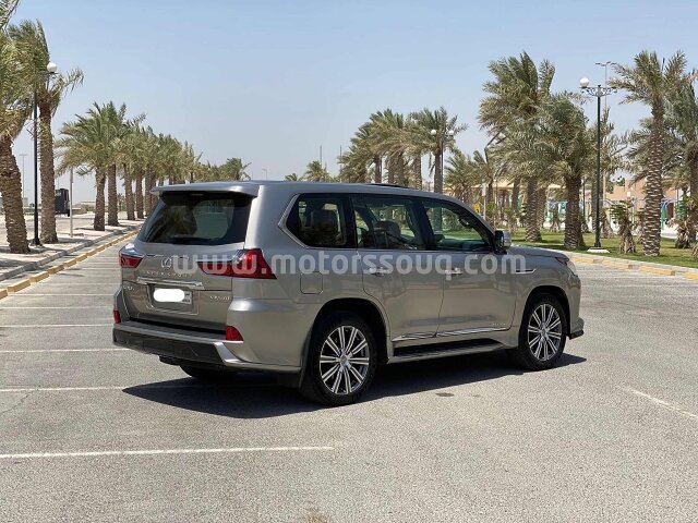 2017 Lexus LX