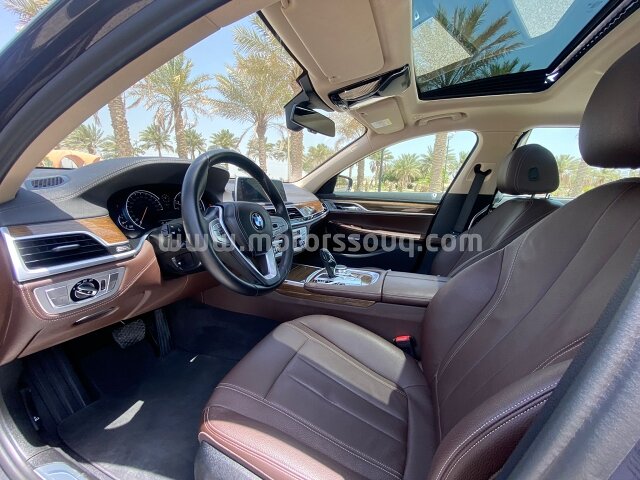 2017 BMW 750