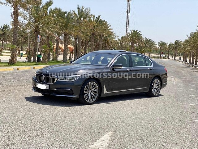 2017 BMW 750