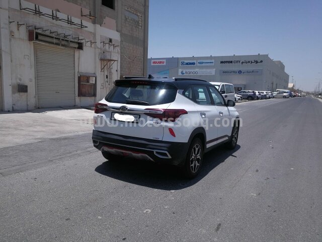 2021 KIA Shuma