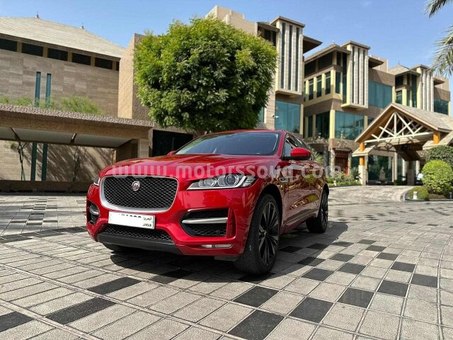 2017 جاغوار إف بايس