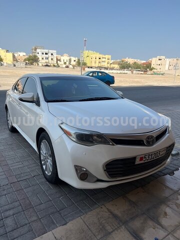 2015 تويوتا أفالون