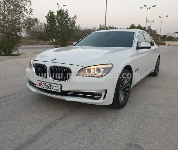 2011 بي إم دبليو 740