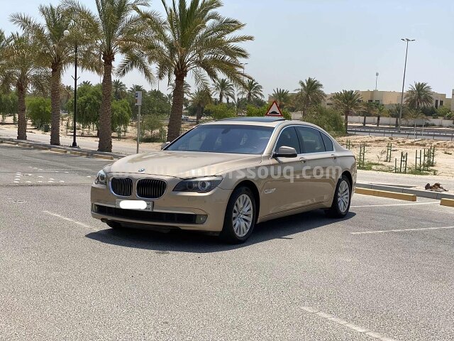 2011 بي إم دبليو الفئة السابعة