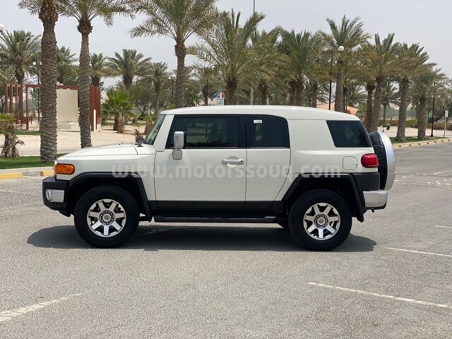 2022 Toyota FJ