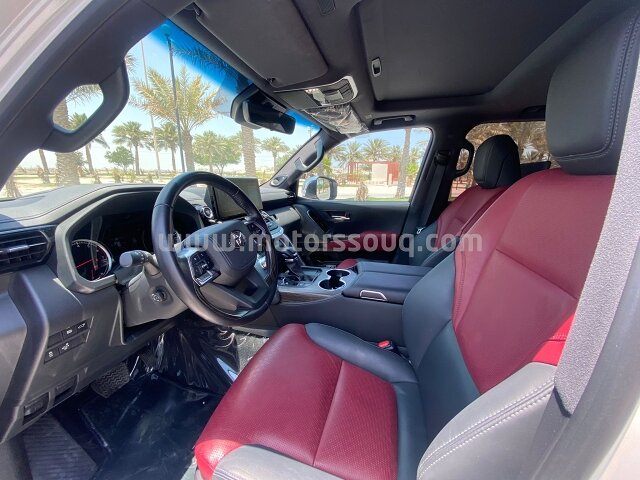 2022 Toyota Land Cruiser