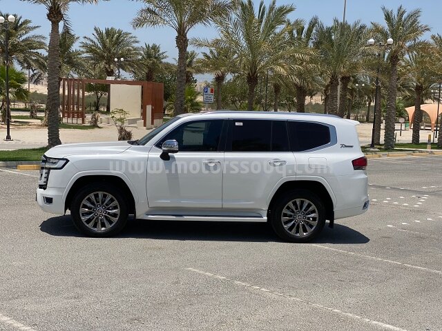 2022 Toyota Land Cruiser
