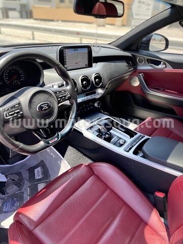 2018 KIA Quoris