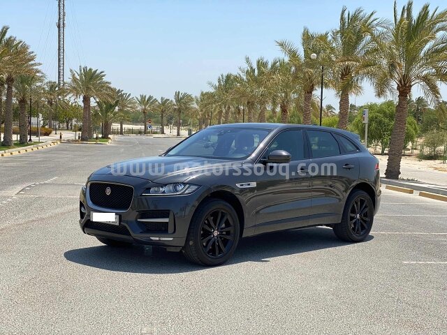 2017 جاغوار إف بايس