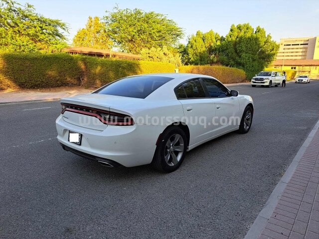 2015 دودج تشارجر