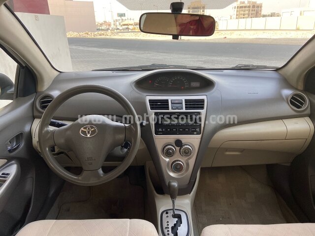 2010 Toyota Yaris