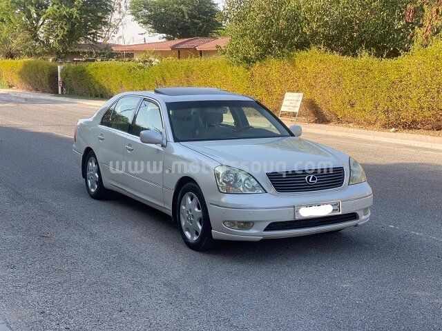 2001 Lexus LS