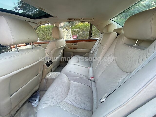 2001 Lexus LS