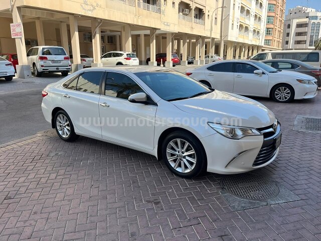 2017 تويوتا كامري