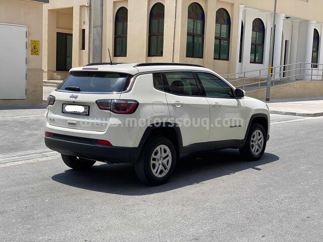 2020 جيب كومباس