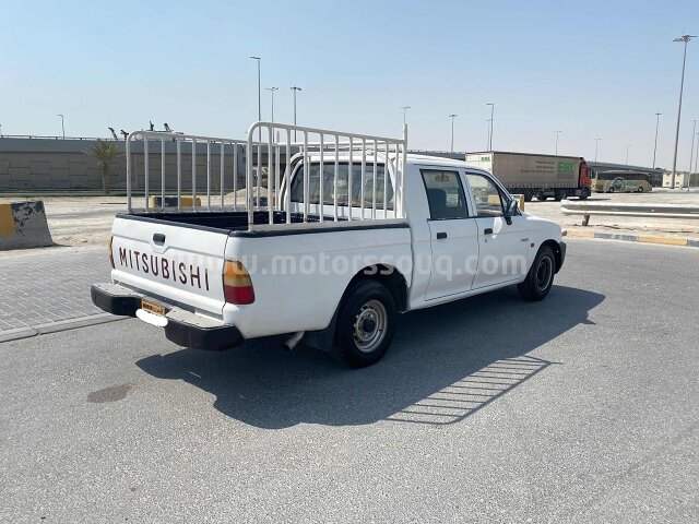 1999 ميتسوبيشي إل 200