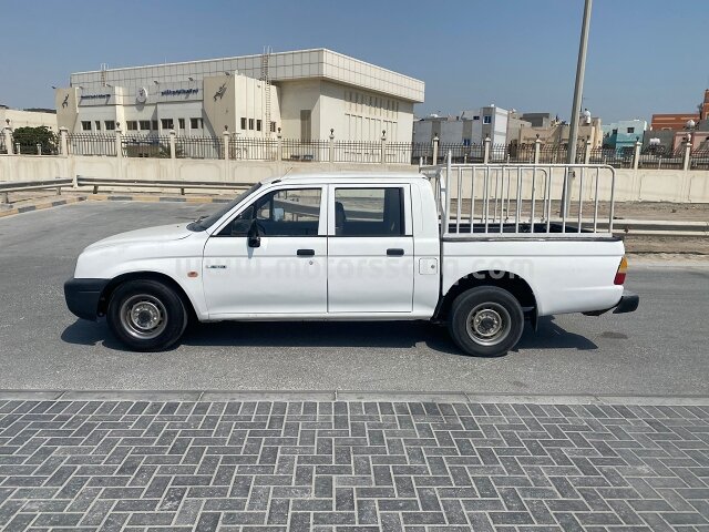 1999 ميتسوبيشي إل 200