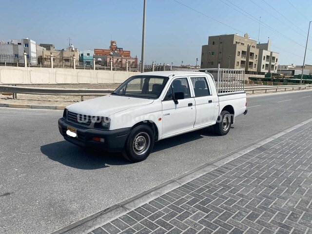 1999 ميتسوبيشي إل 200