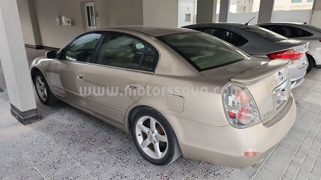 2005 نيسان ألتيما