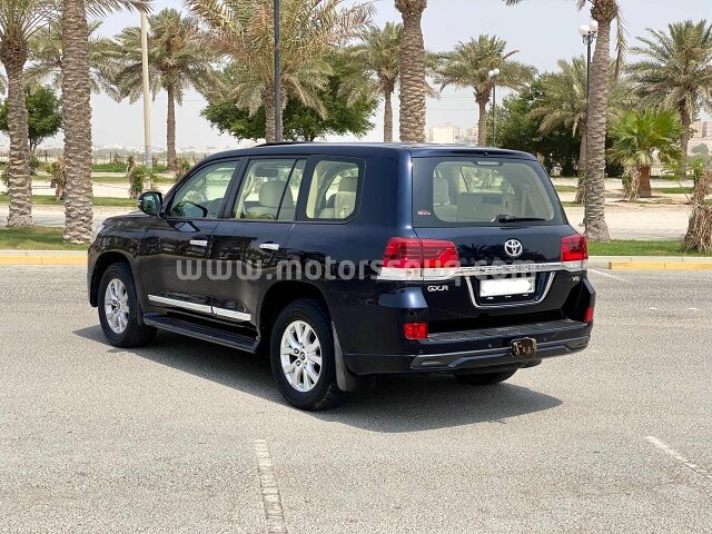 2016 Toyota Land Cruiser