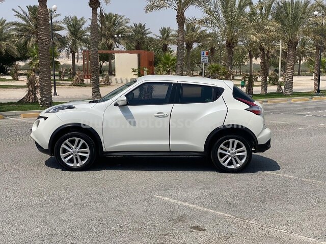2015 نيسان جوك