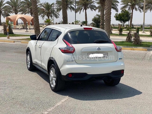2015 نيسان جوك