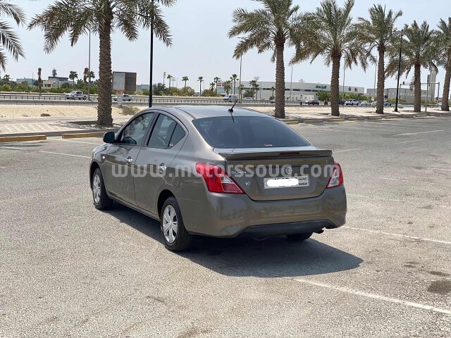2019 نيسان صني