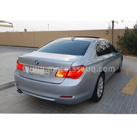2010 BMW 730