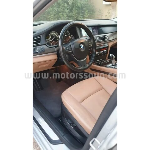 2010 BMW 730