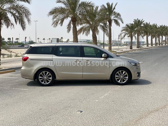 2016 KIA Carnival