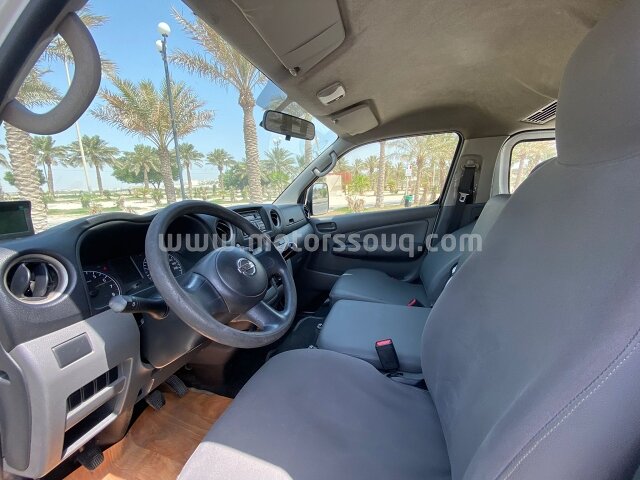 2013 Nissan Urvan