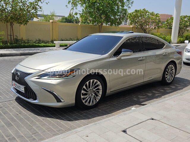 2019 Lexus ES