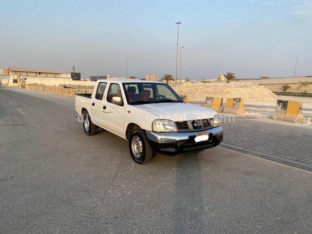 2011 نيسان بيك أب