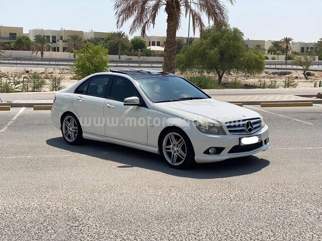 2010 مرسيدس بنز الفئة سي