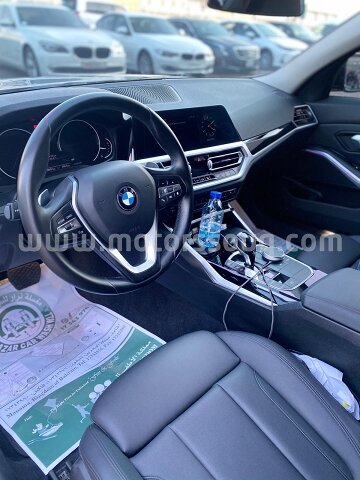 2020 BMW 320
