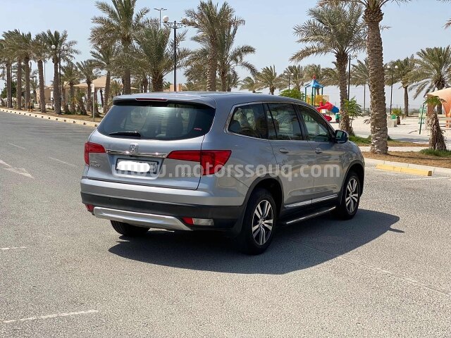 2016 هوندا بايلوت