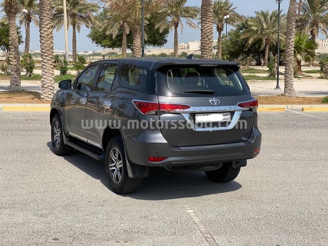 2017 Toyota Fortuner