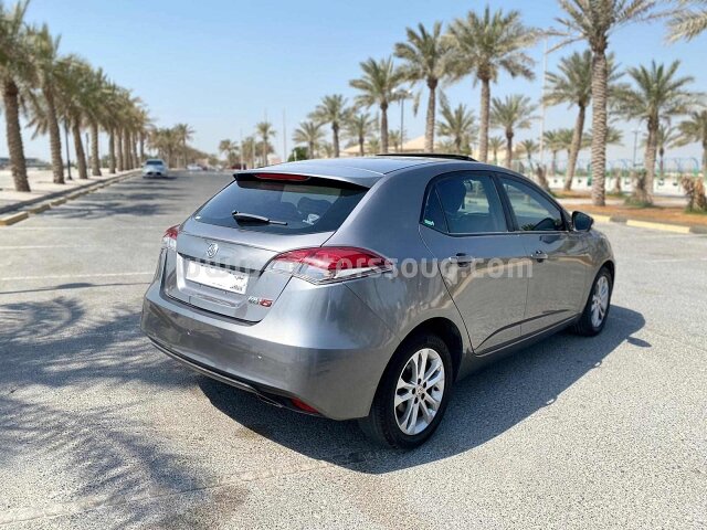2016 MG 5
