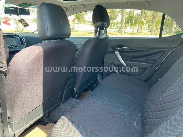 2016 MG 5