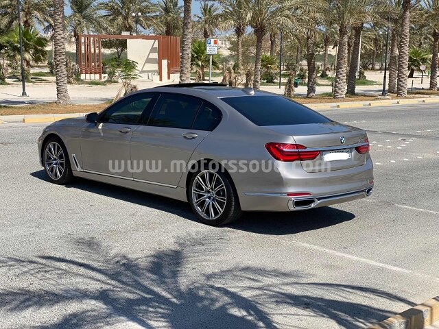 2017 بي إم دبليو الفئة السابعة